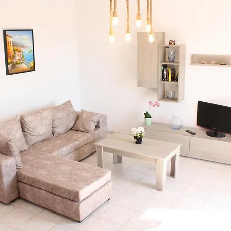 Moriana Stone Villa, Panoramic View And Garden Villa Lakithra